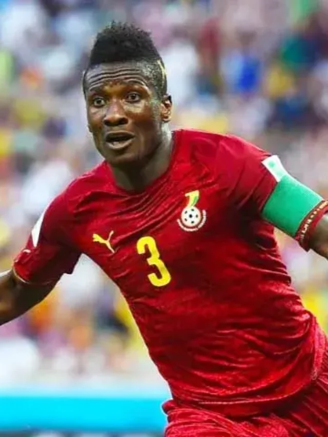 असामोह ज्ञान (जन्म 22 नवंबर 1985) घाना के पेशेवर फुटबॉलर हैं