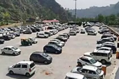 उत्तराखंड के पहाड़ों में 12 चिन्हित स्थानों पर टनल पार्किंग के सुविधा मिलेगी भविष्य में. (Soon Tunnel Parking in Uttarakhand Mountains Area).