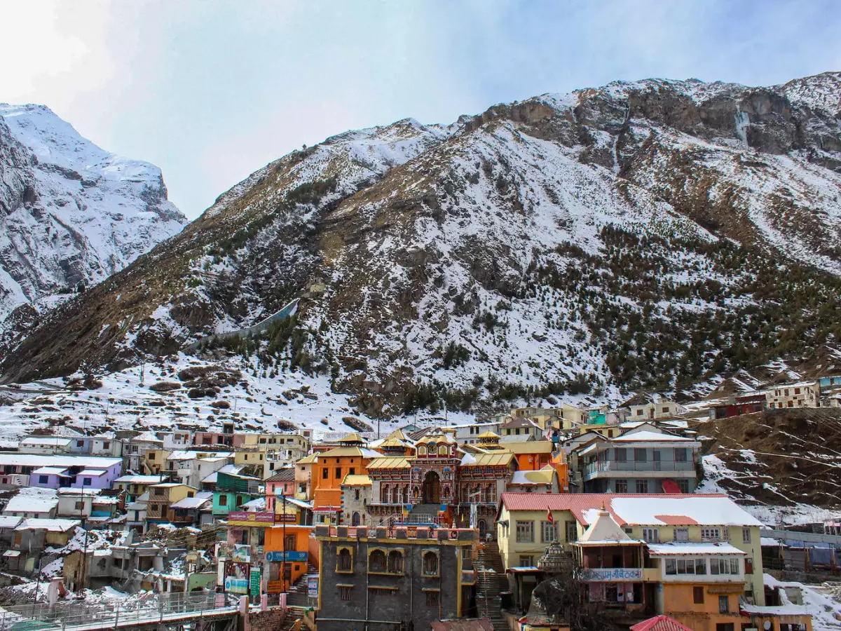 Snowfall Pictures : From Uttarakhand to Kashmir and Himachal, it's snowing all over in India!