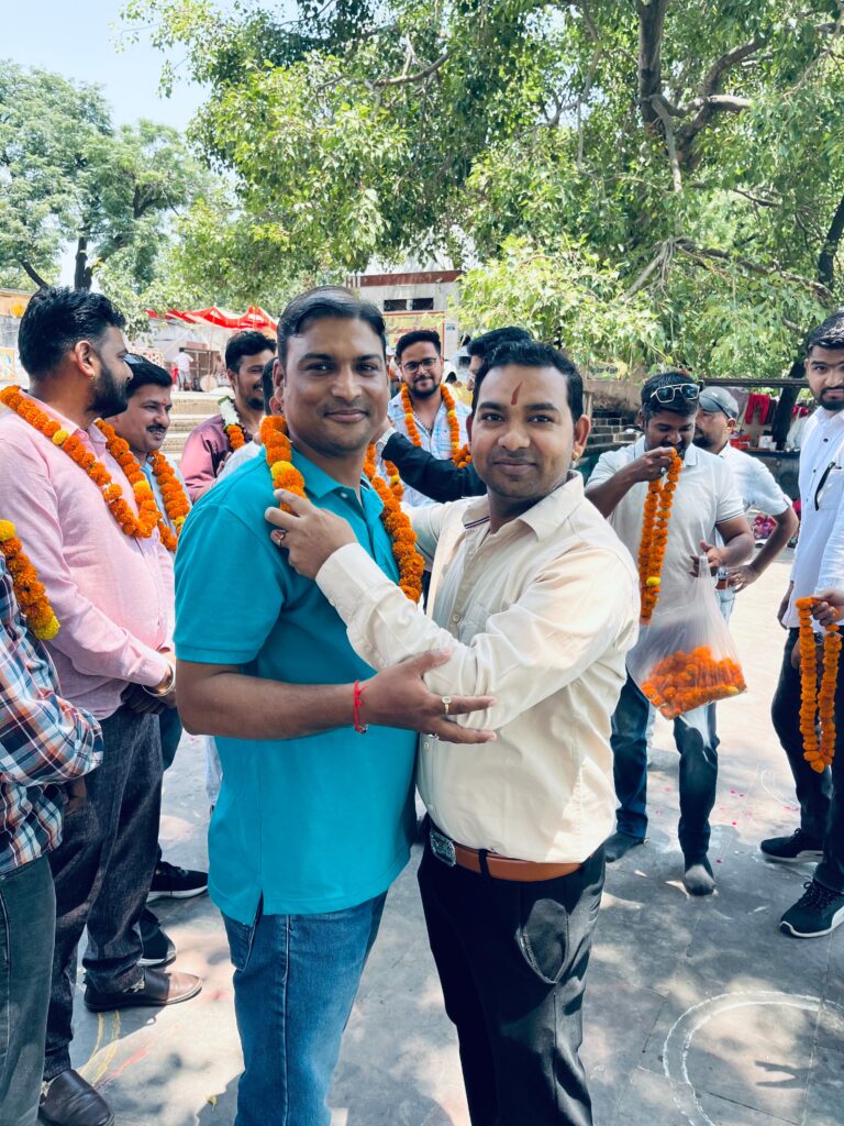 Haridwar BJP : पूर्व मंडल अध्यक्ष सुमित लखेरा के द्वारा युवा मोर्चा कार्यकारिणी का स्वागत किया गया.
