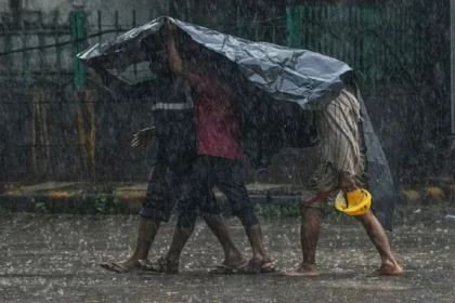 Rain Alert News : कर्नाटक, उत्तराखंड, मुंबई अलर्ट पर, इन राज्यों में 27 जुलाई तक भारी बारिश की संभावना ...