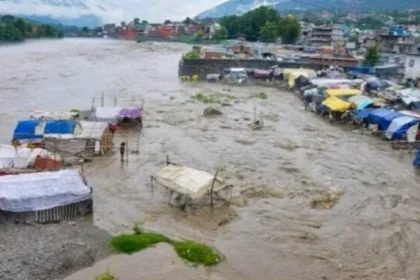Kotdwar Heavy Rain : भारी बारिश से कोटद्वार में नदी-नाले उफान पर, घरों में पानी भर गया.-PTI.