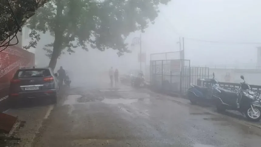 Uttarakhand Weather News : भारी बारिश का "रेड अलर्ट", अगले 3 दिनों का मौसम का हाल जाने ?