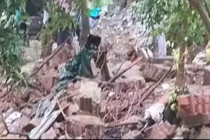 LandSlide News : उत्तराखंड में बारिश के कारण हुए भूस्खलन के कारण मकान ढहने से दो भाई-बहनों की मौत हो गई .