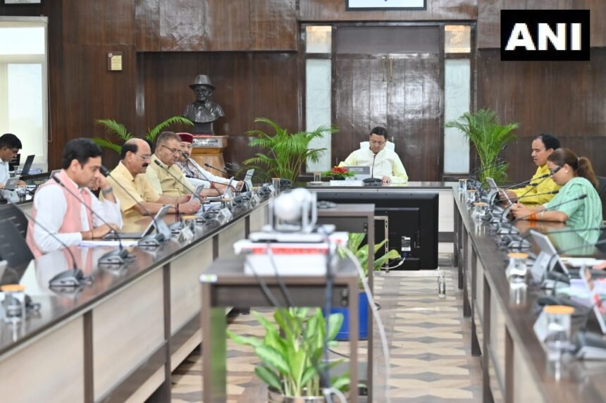 Uttarakhand Cabinet Meeting Today : नई एमएसएमई नीति दी गई मंजूरी एवं अन्य फैसले पढ़ें .