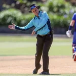New Zealand cricket umpire Billy Bowden 200वें प्रथम श्रेणी मैच में अंपायरिंग के लिए तैयार.