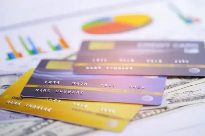 नए नियम 1 अक्टूबर से कार्डधारकों को डेबिट और क्रेडिट कार्ड नेटवर्क चुनने का अधिकार देंगे।