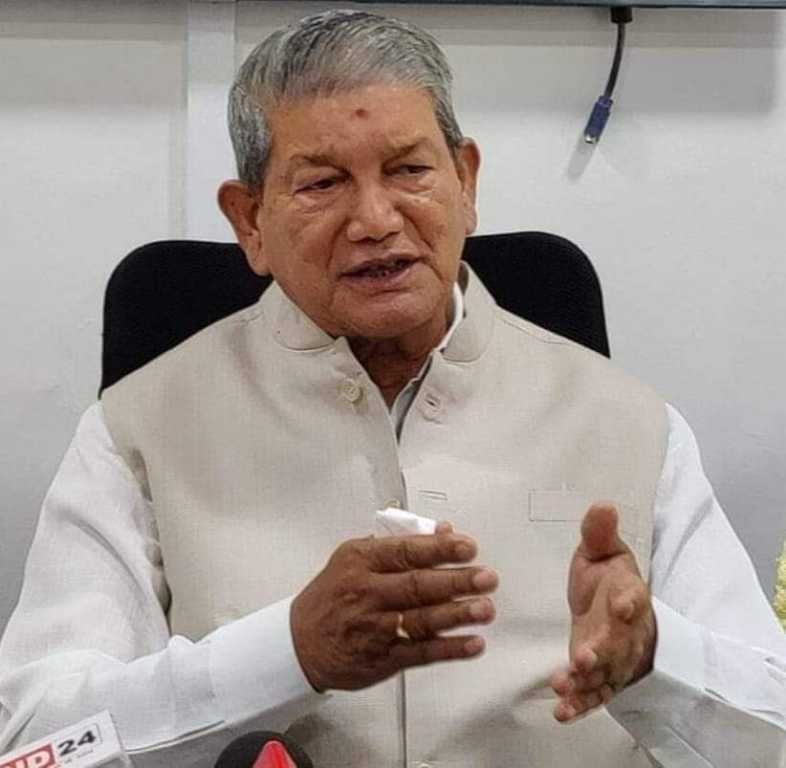 Uttarakhand : विधायक उमेश कुमार की फेसबुक पोस्ट पर विवाद, हरीश रावत ने किया पलटवार.