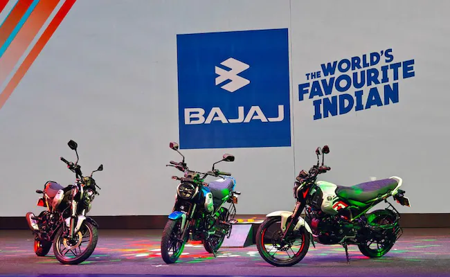 बजाज ने ₹95,000 में दुनिया की पहली CNG बाइक Bajaj Freedom 125 लॉन्च की.