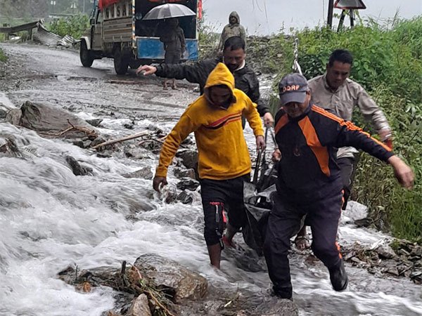 उत्तराखंड: चार नेपाली नागरिक रुद्रप्रयाग में मलबे के नीचे मृत पाए गए.