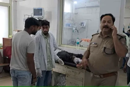 Haridwar Police Encounter : फैक्ट्री कर्मचारियों पर फायरिंग करने वाले दो बदमाशों के पैर में गोली लगी.